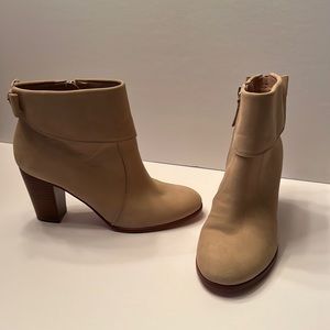 Kate Spade neutral tan ankle boots bootie leather size 7.5